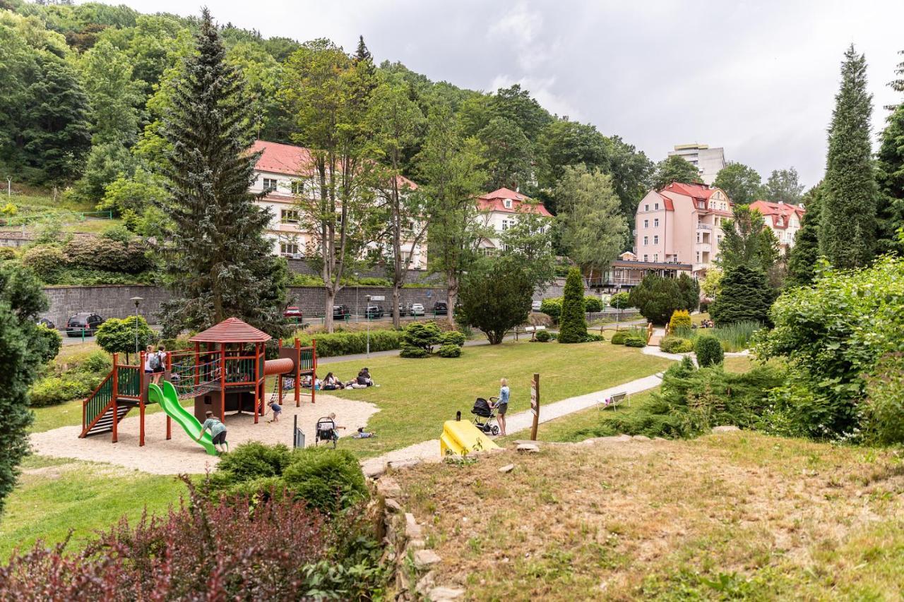 Apartmany Nad Slikovkou Яхимов Экстерьер фото